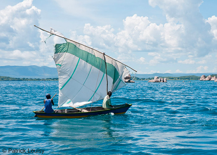 Tanzaniens sur barque - C6Bo Voyage blog plongée